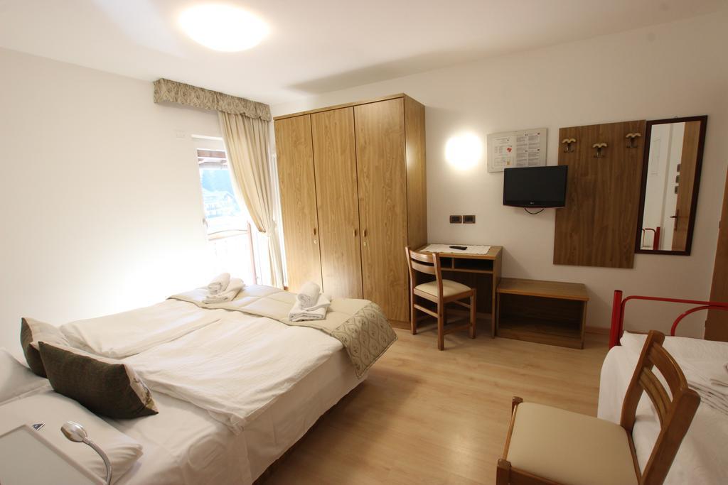Hotel Rosalpina Сорага Екстер'єр фото